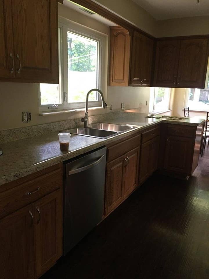 Kitchen before refinishing